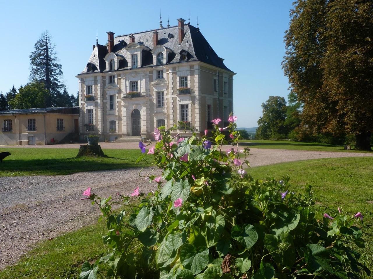 Hostel Domaine De Chaligny Saint-Hilaire-en-Morvan Exteriér fotografie